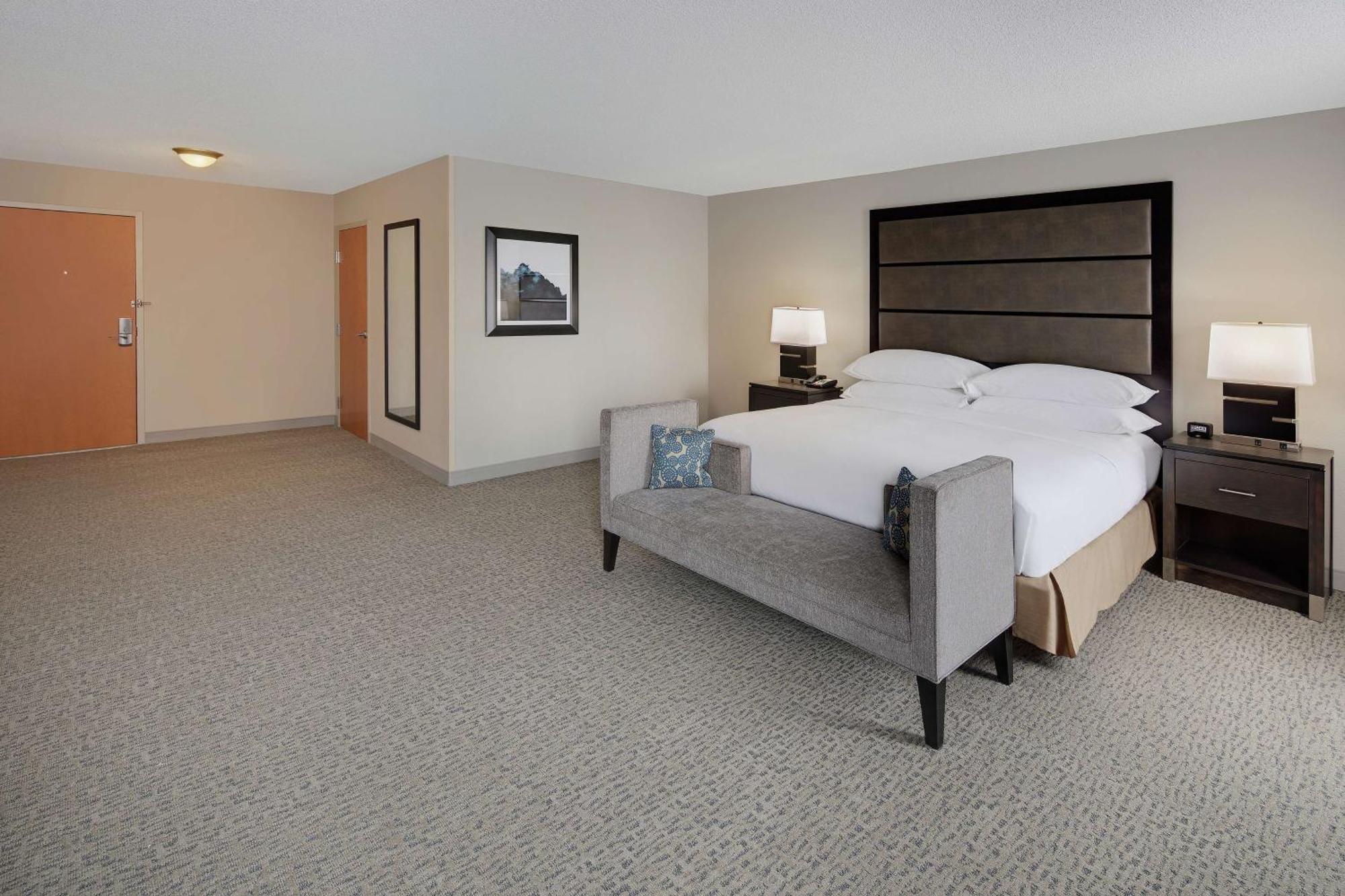 Doubletree Richmond Airport Hotel Sandston Exterior photo
