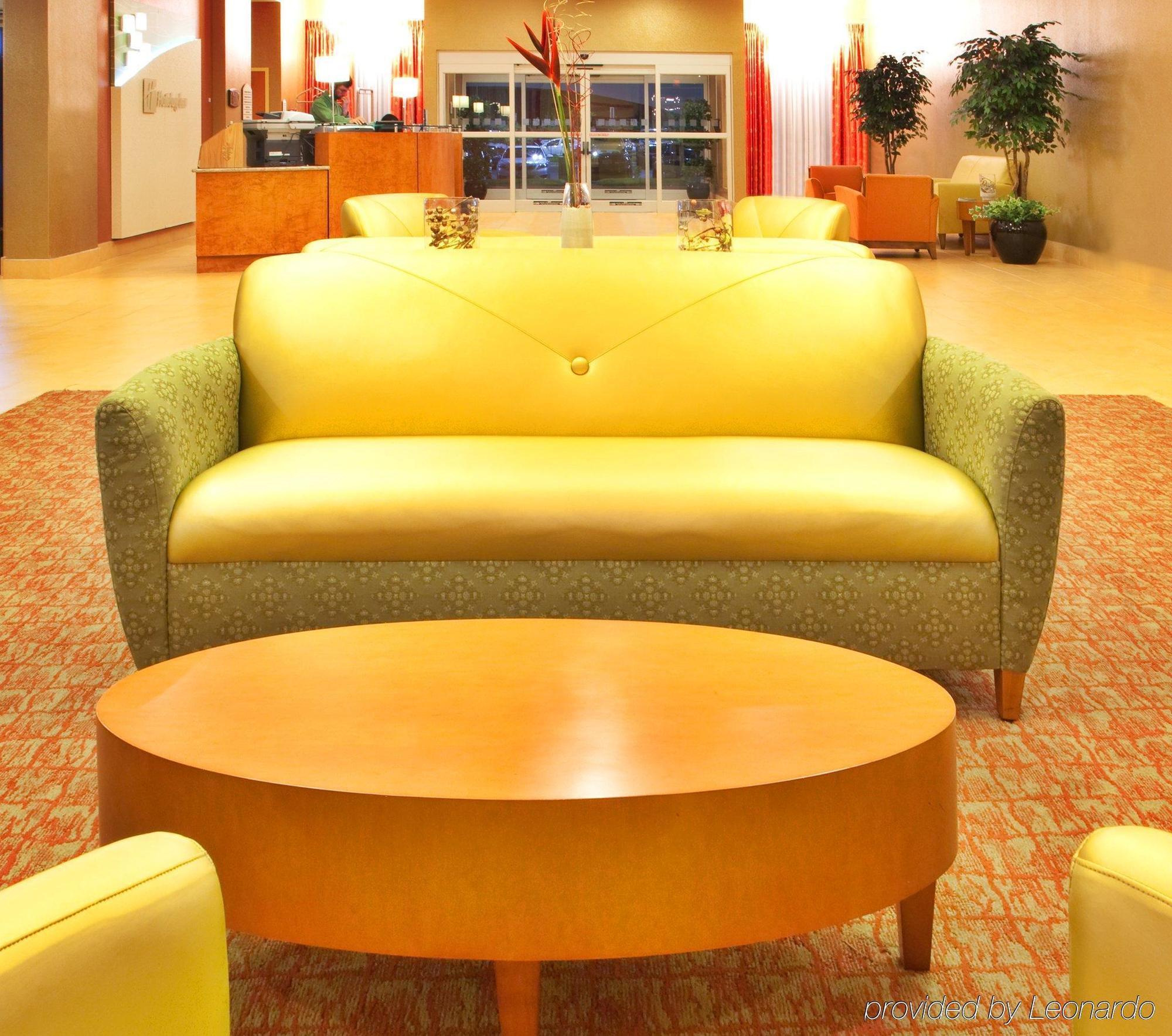 Doubletree Richmond Airport Hotel Sandston Interior photo